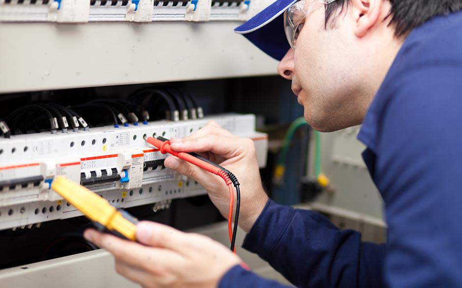 activité électricien Brunoy